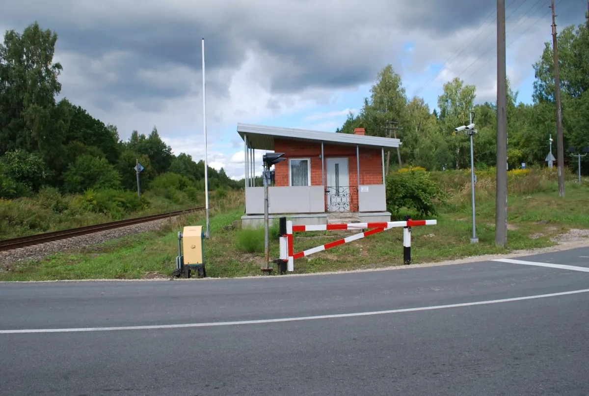 Pārbrauktuves posteņa nojaukšana «Laimītes» Liepā