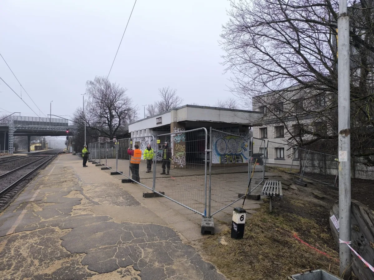 Stacijas “Brasa” pasažieru paviljona nojaukšana Laktas ielā 5, Rīgā