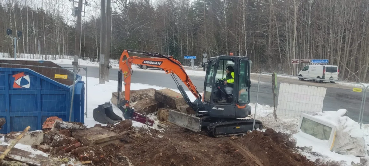 Pārbrauktuves posteņa nojaukšana «Laimītes» Liepā